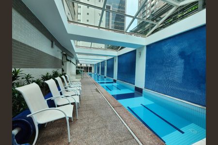 Apartamento à venda com 307m², 3 quartos e 4 vagasÁrea comum - Piscina