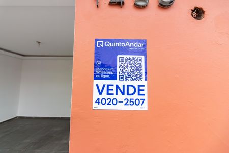 Casa à venda com 166m², 4 quartos e 2 vagas Casa à venda com 166m², 4 quartos e 2 vagasPlaca de Anuncio