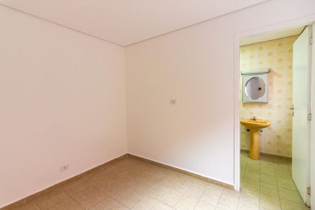 Casa à venda com 166m², 4 quartos e 2 vagas Casa à venda com 166m², 4 quartos e 2 vagasEdícula