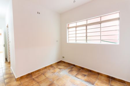 Casa à venda com 166m², 4 quartos e 2 vagas Casa à venda com 166m², 4 quartos e 2 vagasSala de Estar