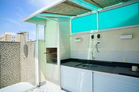 Apartamento à venda com 200m², 3 quartos e 4 vagasChurrasqueira