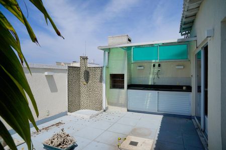 Apartamento à venda com 200m², 3 quartos e 4 vagasCobertura