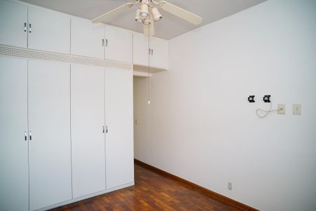 Apartamento à venda com 200m², 3 quartos e 4 vagasSuíte 1