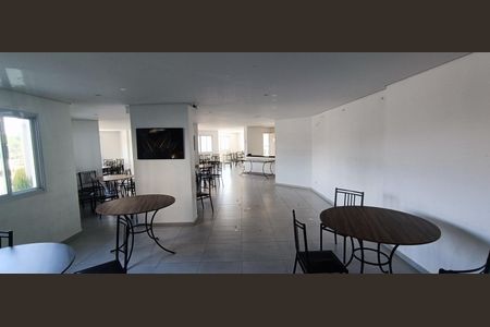 Apartamento para alugar com 81m², 2 quartos e 1 vagaÁrea comum - Salão de festas