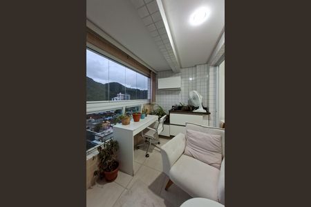 Apartamento para alugar com 70m², 2 quartos e 1 vaga Apartamento para alugar com 70m², 2 quartos e 1 vagaSacada