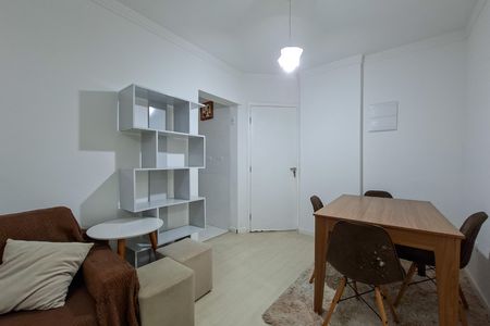 Apartamento para alugar com 70m², 2 quartos e 1 vaga Apartamento para alugar com 70m², 2 quartos e 1 vagaSala