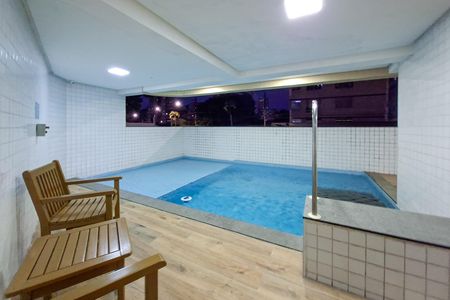 Apartamento para alugar com 70m², 2 quartos e 1 vaga Apartamento para alugar com 70m², 2 quartos e 1 vagaÁrea comum - Piscina