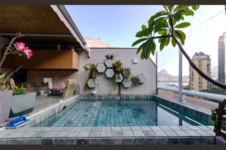 Apartamento à venda com 140m², 3 quartos e 1 vagaCobertura