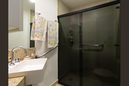 Apartamento à venda com 140m², 3 quartos e 1 vagaBanheiro da suíte 1