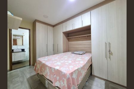 Apartamento à venda com 320m², 4 quartos e 2 vagas Apartamento à venda com 320m², 4 quartos e 2 vagasSuíte 3