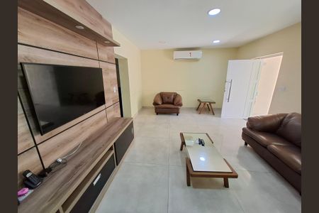 Apartamento à venda com 320m², 4 quartos e 2 vagas Apartamento à venda com 320m², 4 quartos e 2 vagasSala