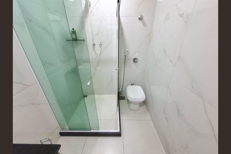 Apartamento à venda com 320m², 4 quartos e 2 vagas Apartamento à venda com 320m², 4 quartos e 2 vagasBanheiro 4