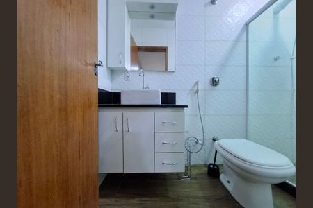 Apartamento à venda com 320m², 4 quartos e 2 vagas Apartamento à venda com 320m², 4 quartos e 2 vagasBanheiro da suíte 3