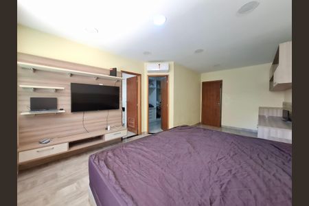 Apartamento à venda com 320m², 4 quartos e 2 vagas Apartamento à venda com 320m², 4 quartos e 2 vagasSuíte 2