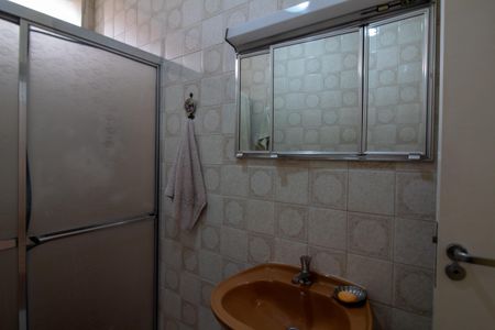 Casa à venda com 160m², 4 quartos e 2 vagas Casa à venda com 160m², 4 quartos e 2 vagasBanheiro da Suíte