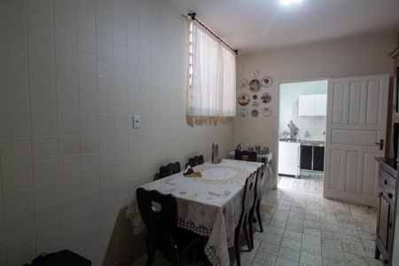 Casa à venda com 160m², 4 quartos e 2 vagas Casa à venda com 160m², 4 quartos e 2 vagasCopa