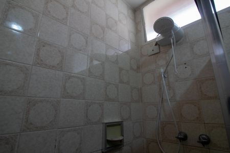 Casa à venda com 160m², 4 quartos e 2 vagas Casa à venda com 160m², 4 quartos e 2 vagasBanheiro