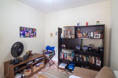 Casa à venda com 160m², 4 quartos e 2 vagas Casa à venda com 160m², 4 quartos e 2 vagasQuarto 2