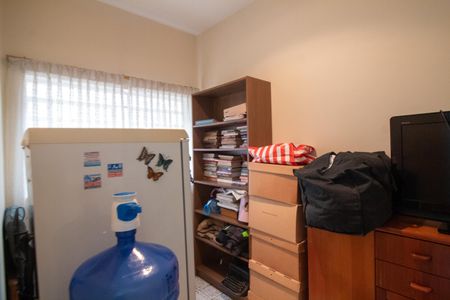 Casa à venda com 160m², 4 quartos e 2 vagas Casa à venda com 160m², 4 quartos e 2 vagasEscritório