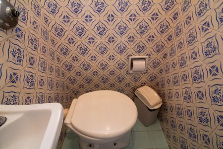 Casa à venda com 160m², 4 quartos e 2 vagas Casa à venda com 160m², 4 quartos e 2 vagasBanheiro de serviço