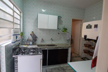 Casa à venda com 160m², 4 quartos e 2 vagas Casa à venda com 160m², 4 quartos e 2 vagasCozinha