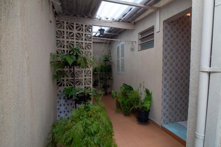 Casa à venda com 160m², 4 quartos e 2 vagas Casa à venda com 160m², 4 quartos e 2 vagasQuintal