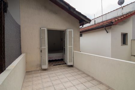Casa à venda com 160m², 4 quartos e 2 vagas Casa à venda com 160m², 4 quartos e 2 vagasVaranda