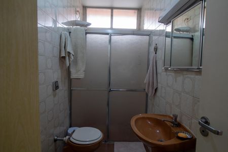 Casa à venda com 160m², 4 quartos e 2 vagas Casa à venda com 160m², 4 quartos e 2 vagasBanheiro da Suíte