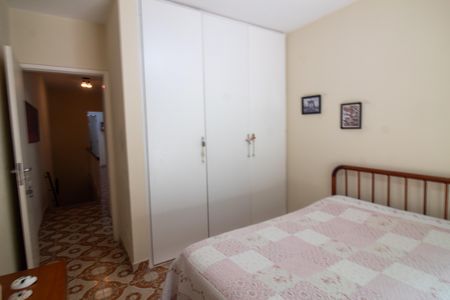 Casa à venda com 160m², 4 quartos e 2 vagas Casa à venda com 160m², 4 quartos e 2 vagasQuarto 1