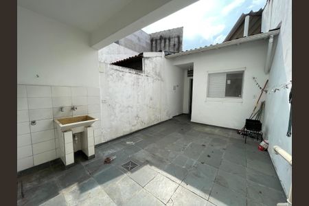 Casa à venda com 101m², 3 quartos e 1 vagaQuintal