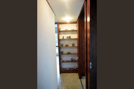 Apartamento para alugar com 148m², 3 quartos e 2 vagasCorredor