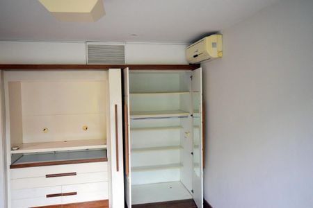 Apartamento para alugar com 148m², 3 quartos e 2 vagasQuarto 2