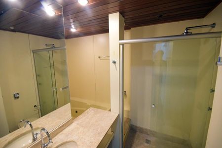 Apartamento para alugar com 148m², 3 quartos e 2 vagasBanheiro 3