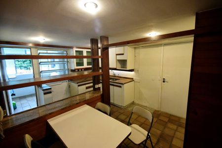 Apartamento para alugar com 148m², 3 quartos e 2 vagasCopa e Cozinha