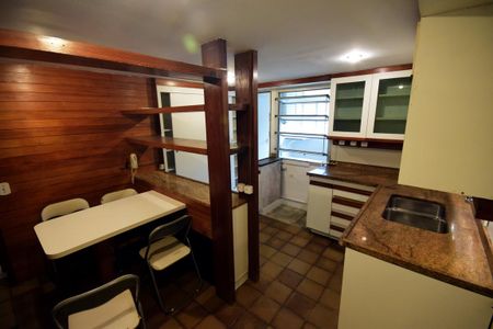 Apartamento para alugar com 148m², 3 quartos e 2 vagasCopa e Cozinha