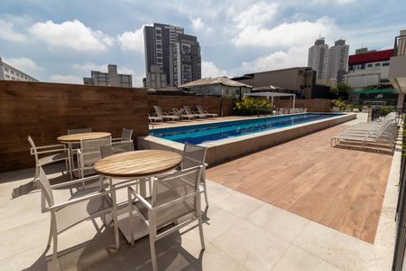Apartamento à venda com 64m², 2 quartos e 1 vagaÁrea comum - Piscina