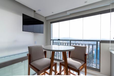 Apartamento à venda com 64m², 2 quartos e 1 vaga Apartamento à venda com 64m², 2 quartos e 1 vagaVaranda Gourmet