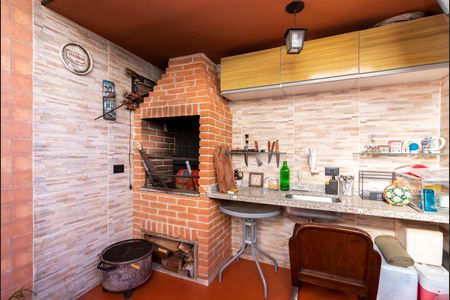 Casa de condomínio à venda com 190m², 3 quartos e 3 vagasCobertura