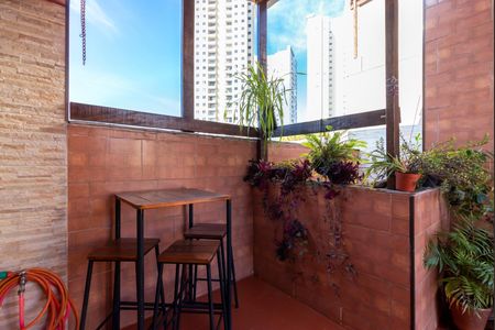 Casa de condomínio à venda com 190m², 3 quartos e 3 vagasCobertura