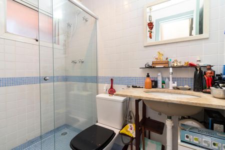 Casa de condomínio à venda com 190m², 3 quartos e 3 vagasBanheiro 2