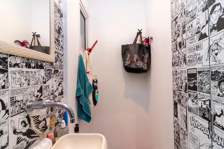 Casa de condomínio à venda com 190m², 3 quartos e 3 vagasLavabo