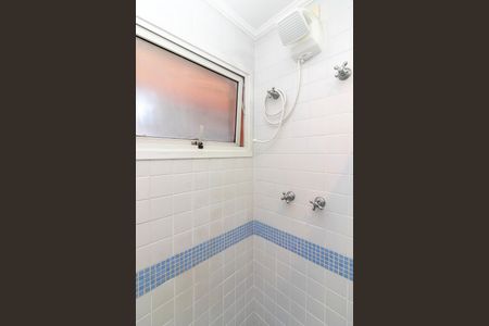 Casa de condomínio à venda com 190m², 3 quartos e 3 vagasBanheiro 2