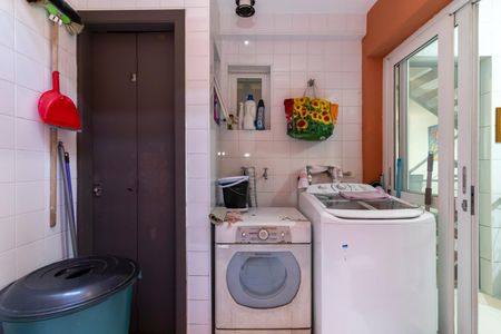 Casa de condomínio à venda com 190m², 3 quartos e 3 vagasÁrea de Serviço