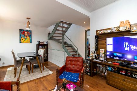 Casa de condomínio à venda com 190m², 3 quartos e 3 vagasSala de Estar