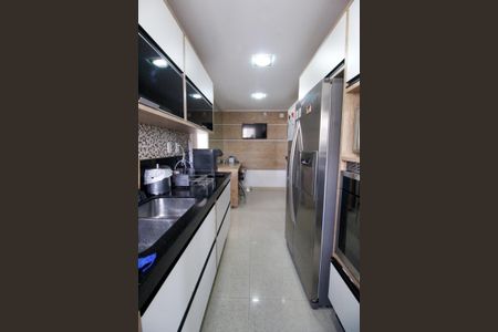 Apartamento à venda com 256m², 4 quartos e 3 vagasCozinha