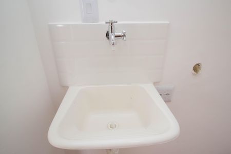 Casa para alugar com 30m², 1 quarto e 1 vagaÁrea de Serviço