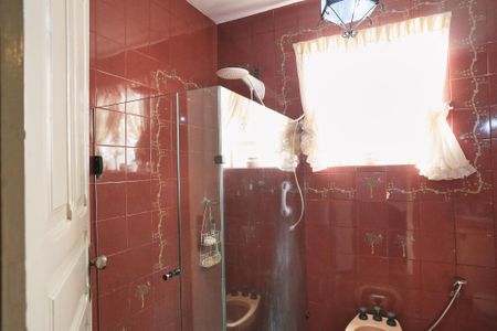 Casa para alugar com 300m², 3 quartos e 3 vagasBanheiro Social