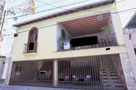 Casa para alugar com 300m², 3 quartos e 3 vagasFachada 