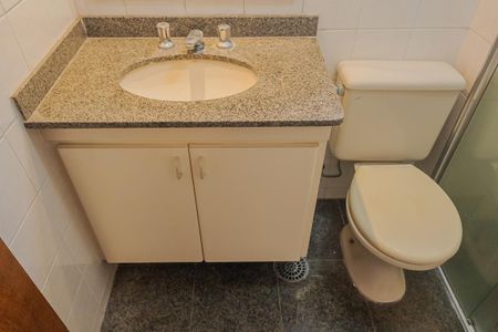 Apartamento para alugar com 70m², 2 quartos e 2 vagasBanheiro