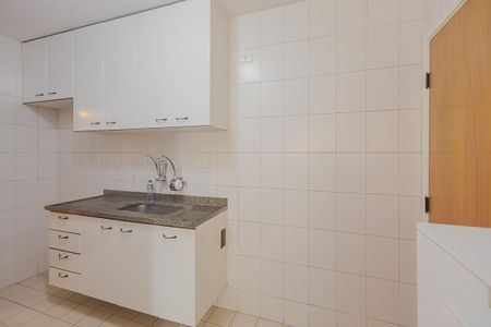 Apartamento para alugar com 70m², 2 quartos e 2 vagasCozinha